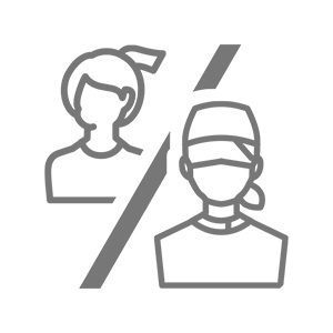 診療室は患者さんとスタッフとの導線を分離し安全性に配慮しています。